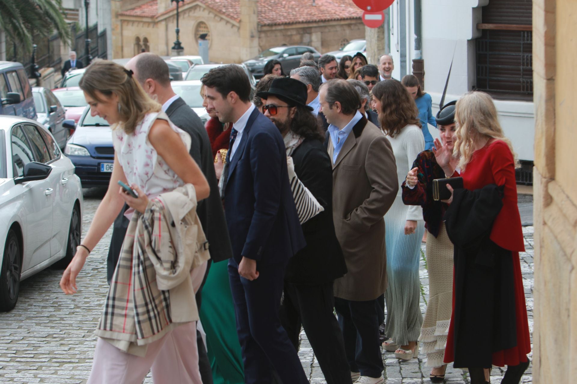 Derroche de estilo y elegancia en una boda con arraigo en Gijón