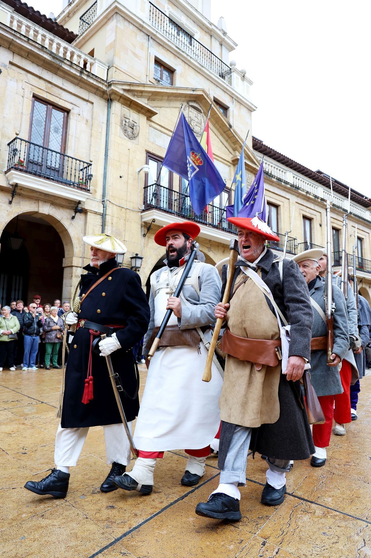 Oviedo vuelve a las armas: las recreaciones históricas de las guerras carlistas