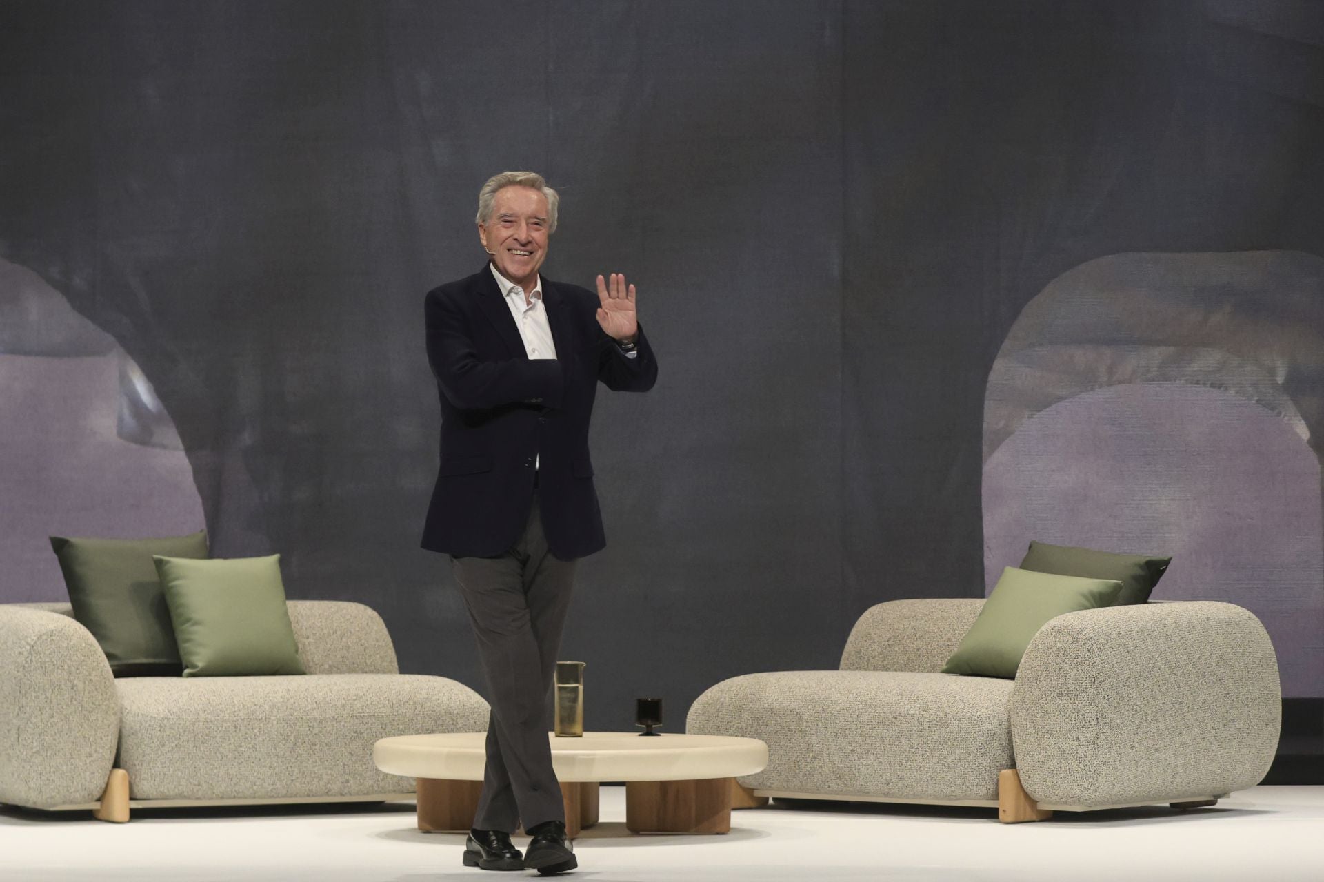 Los mejores momentos de la charla entre Joan Manuel Serrat e Iñaki Gabilondo en el Teatro Jovellanos