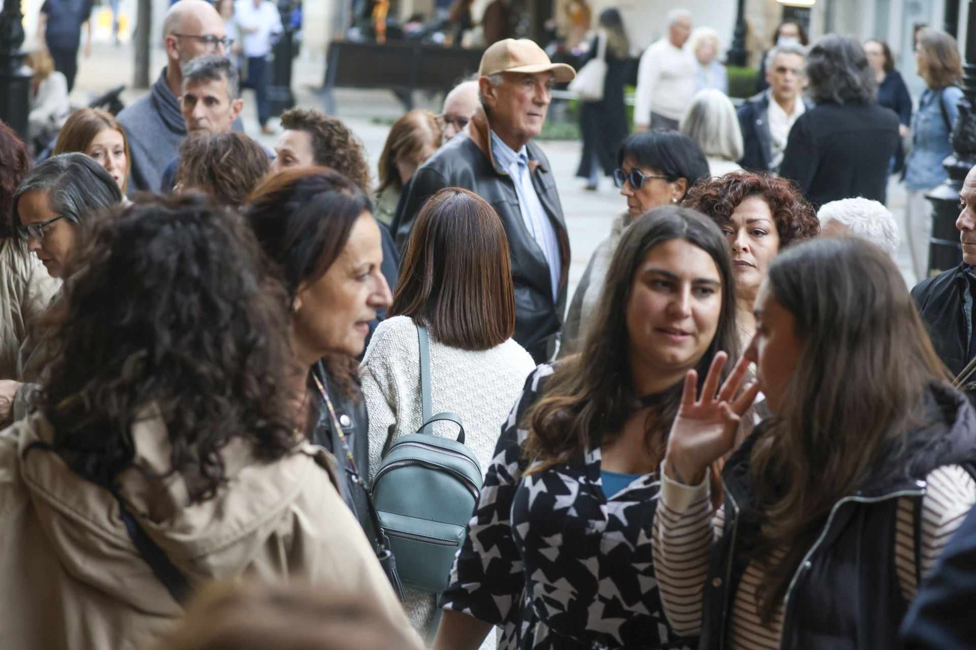 Los mejores momentos de la charla entre Joan Manuel Serrat e Iñaki Gabilondo en el Teatro Jovellanos