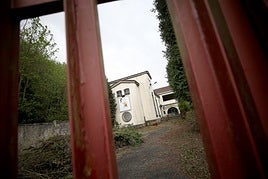 El colegio de la Salle de Ciaño, que se convertirá.