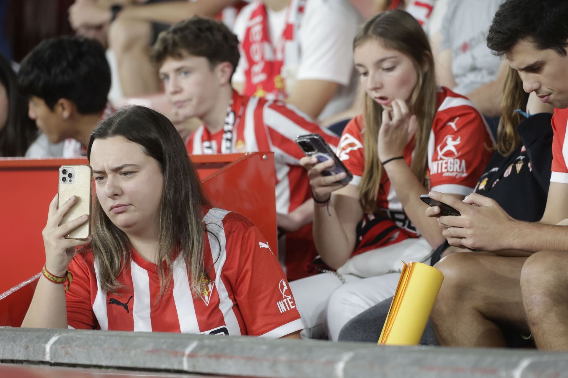 ¿Estuviste en el Sporting - Huesca? ¡Búscate!