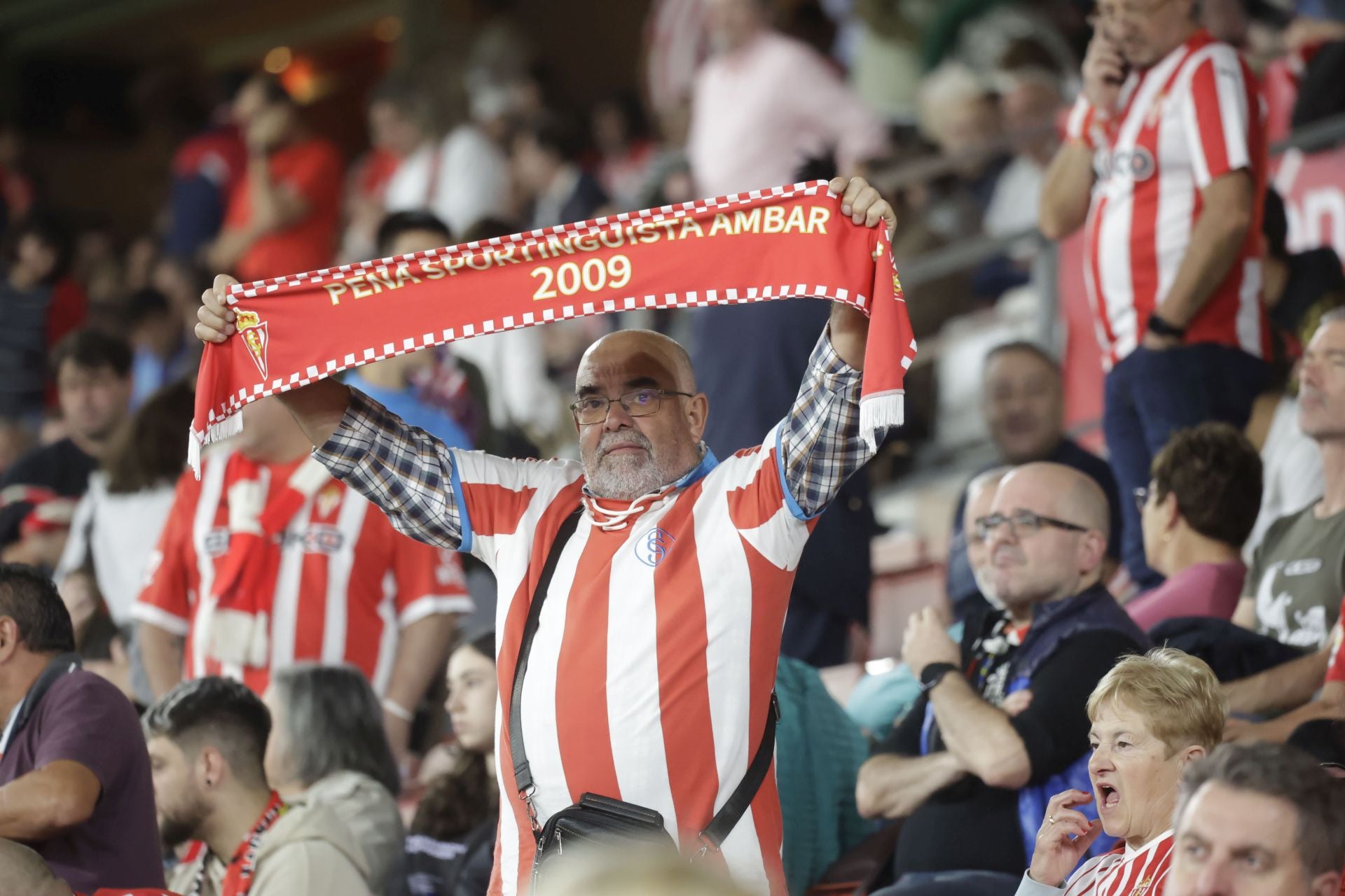 ¿Estuviste en el Sporting - Huesca? ¡Búscate!