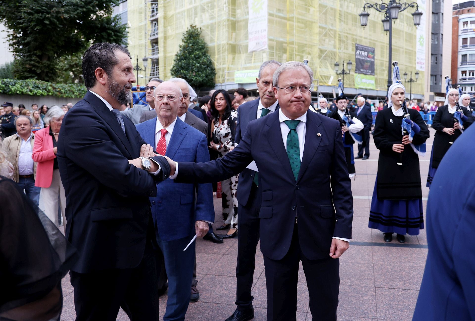 Elegancia y sobriedad entre los invitados al concierto previo a los Premios Princesa de Asturias