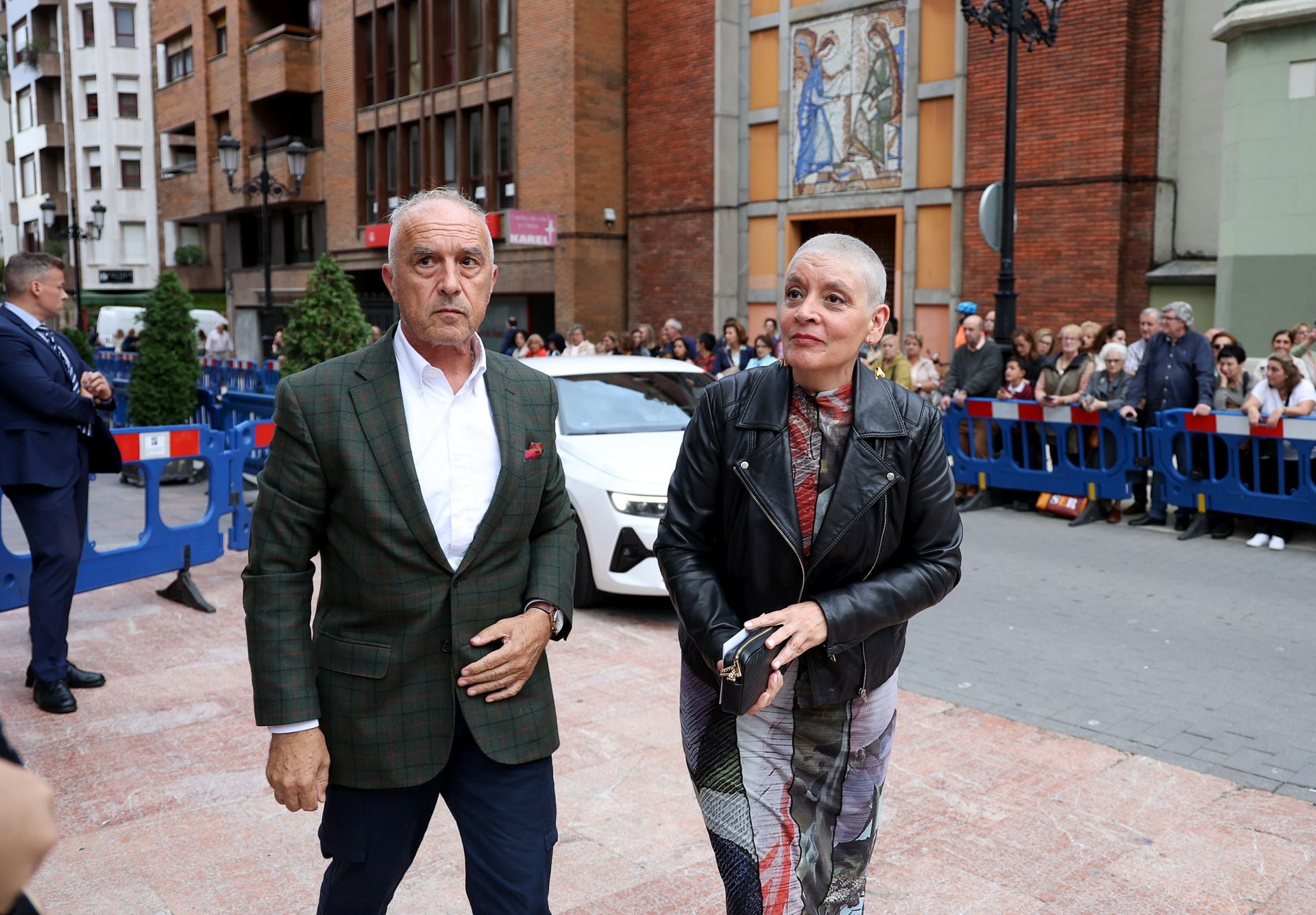 Elegancia y sobriedad entre los invitados al concierto previo a los Premios Princesa de Asturias