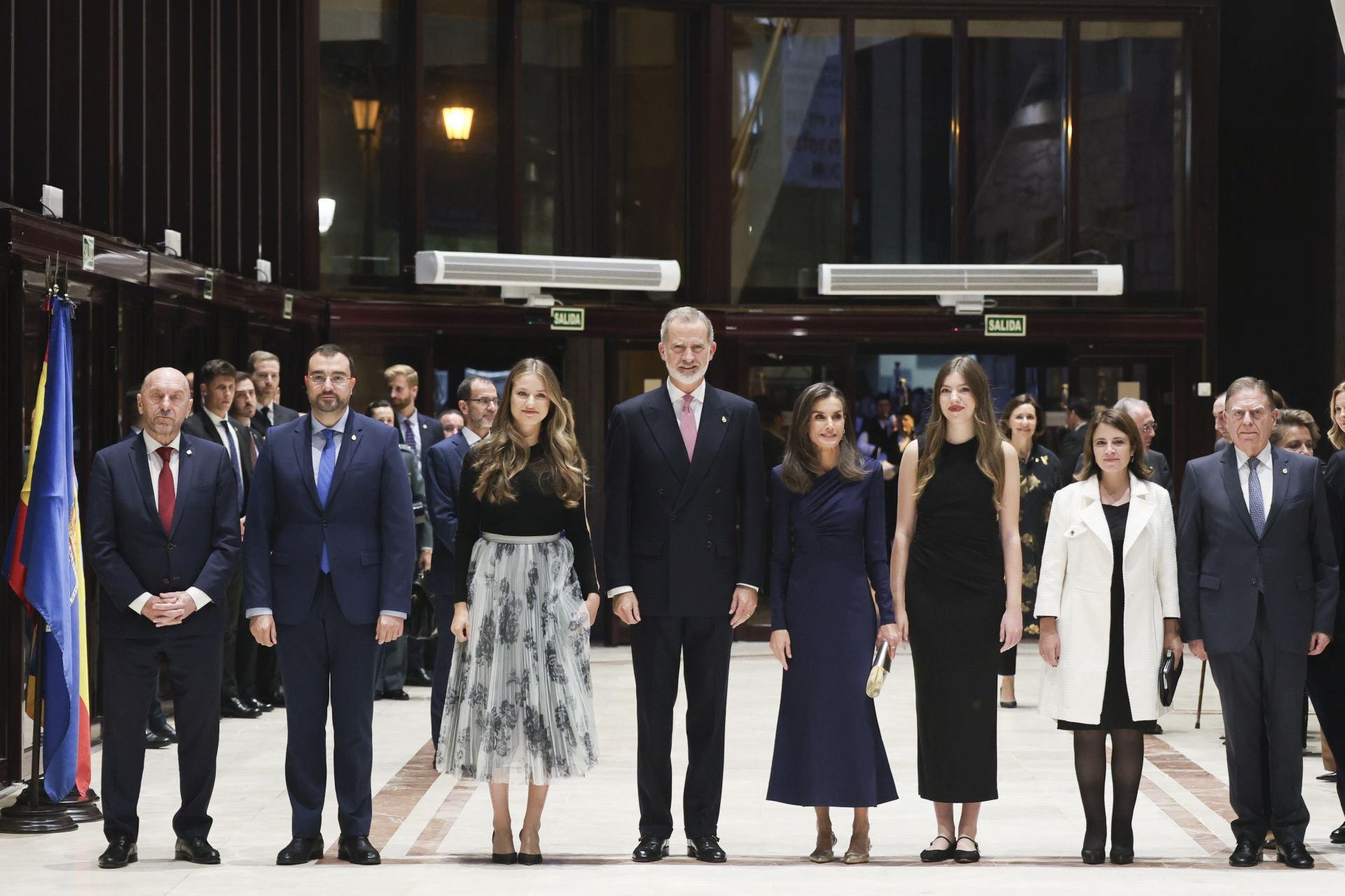 Los estilismos de la Familia Real en el concierto previo a los Premios Princesa de Asturias