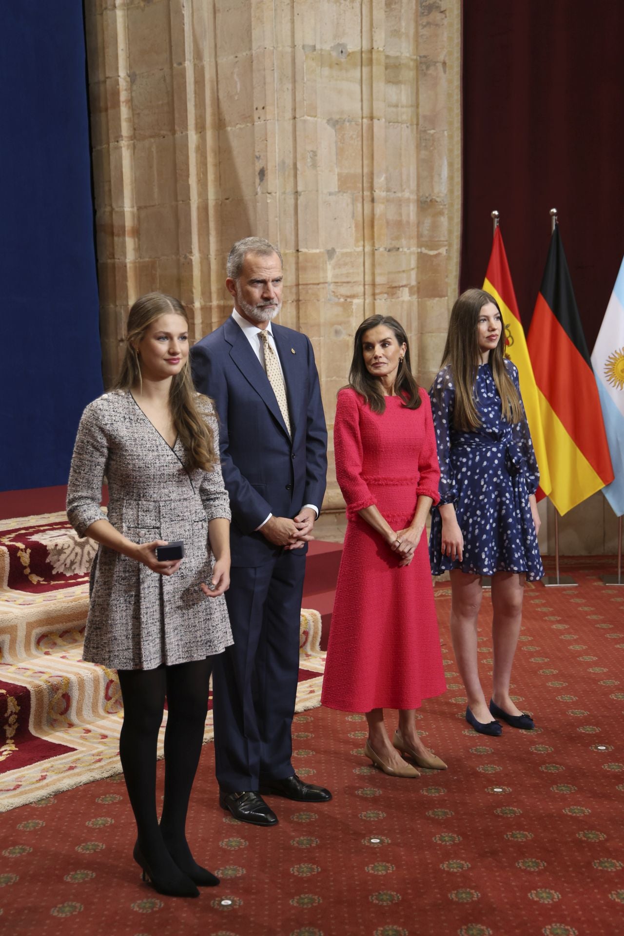 Sonrisas y cercanía: las imágenes de las audiencias de la Familia Real en el Reconquista
