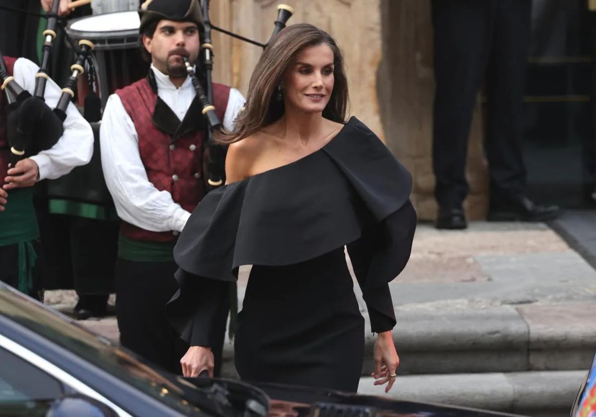 Los &#039;looks&#039; de la Reina Letizia, la Princesa Leonor y la Infanta Sofía en los Premios