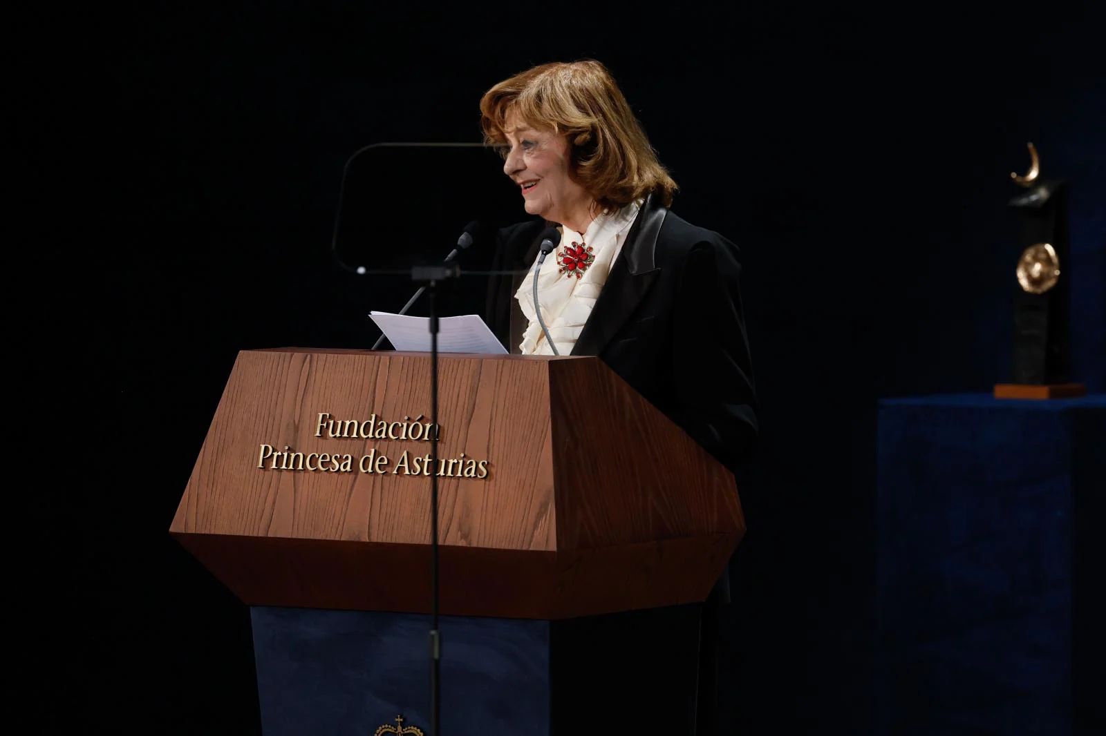 La poeta y ensayista, Ana Blandiana, premio Princesa de Asturias de las Letras 2024, interviene durante la ceremonia