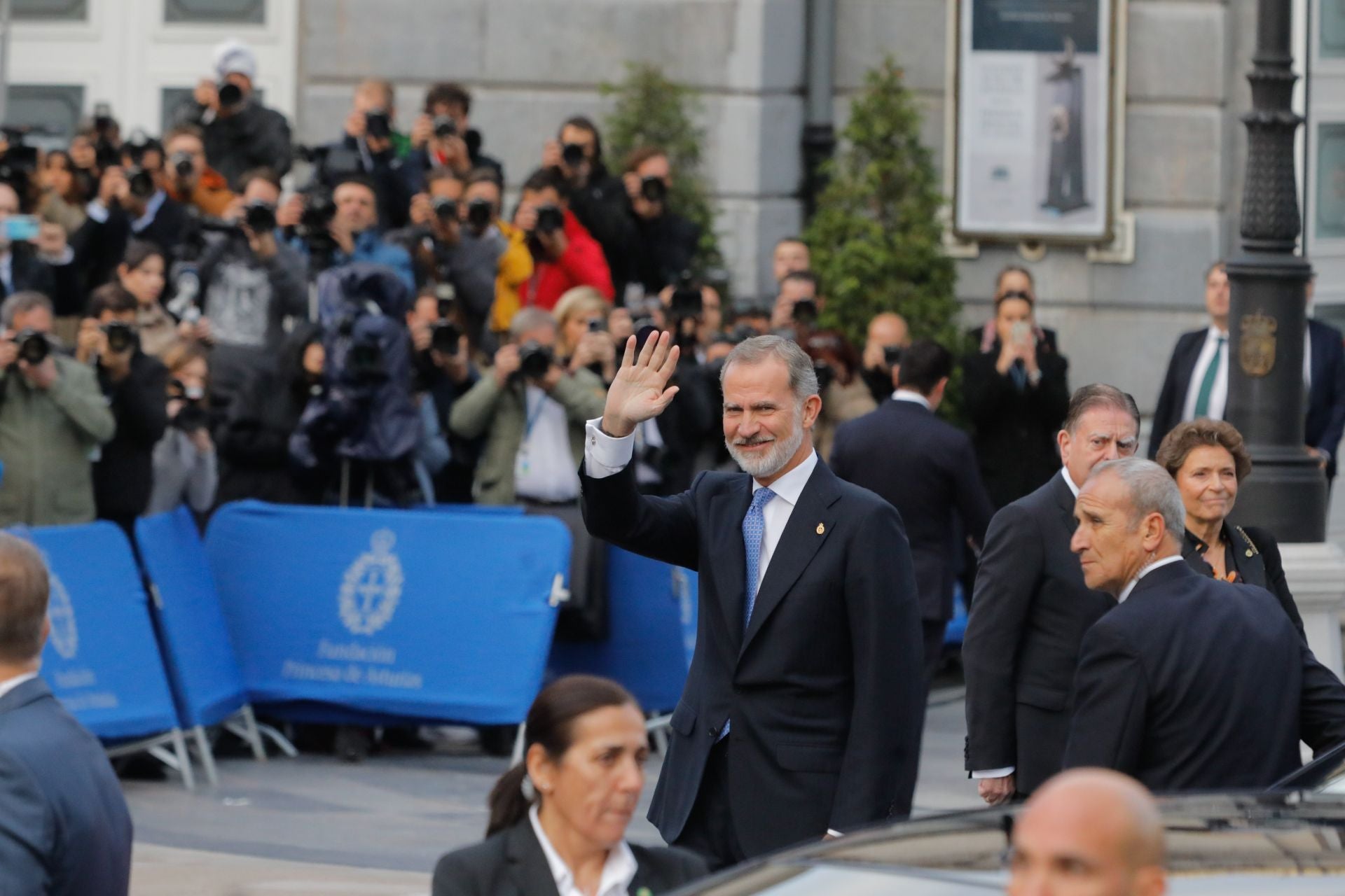 Los &#039;looks&#039; de la Reina Letizia, la Princesa Leonor y la Infanta Sofía en los Premios