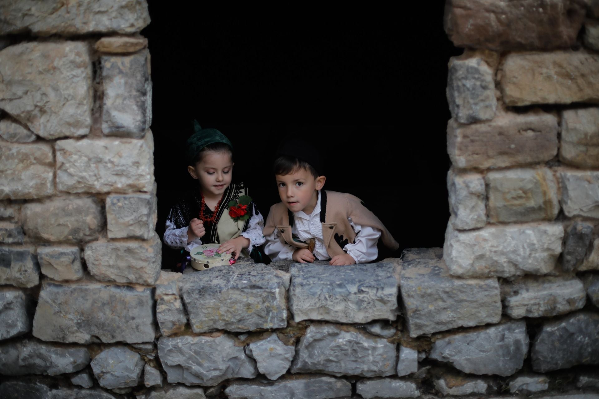 Sotres, pletórico: la visita real al Pueblo Ejemplar de Asturias, en imágenes