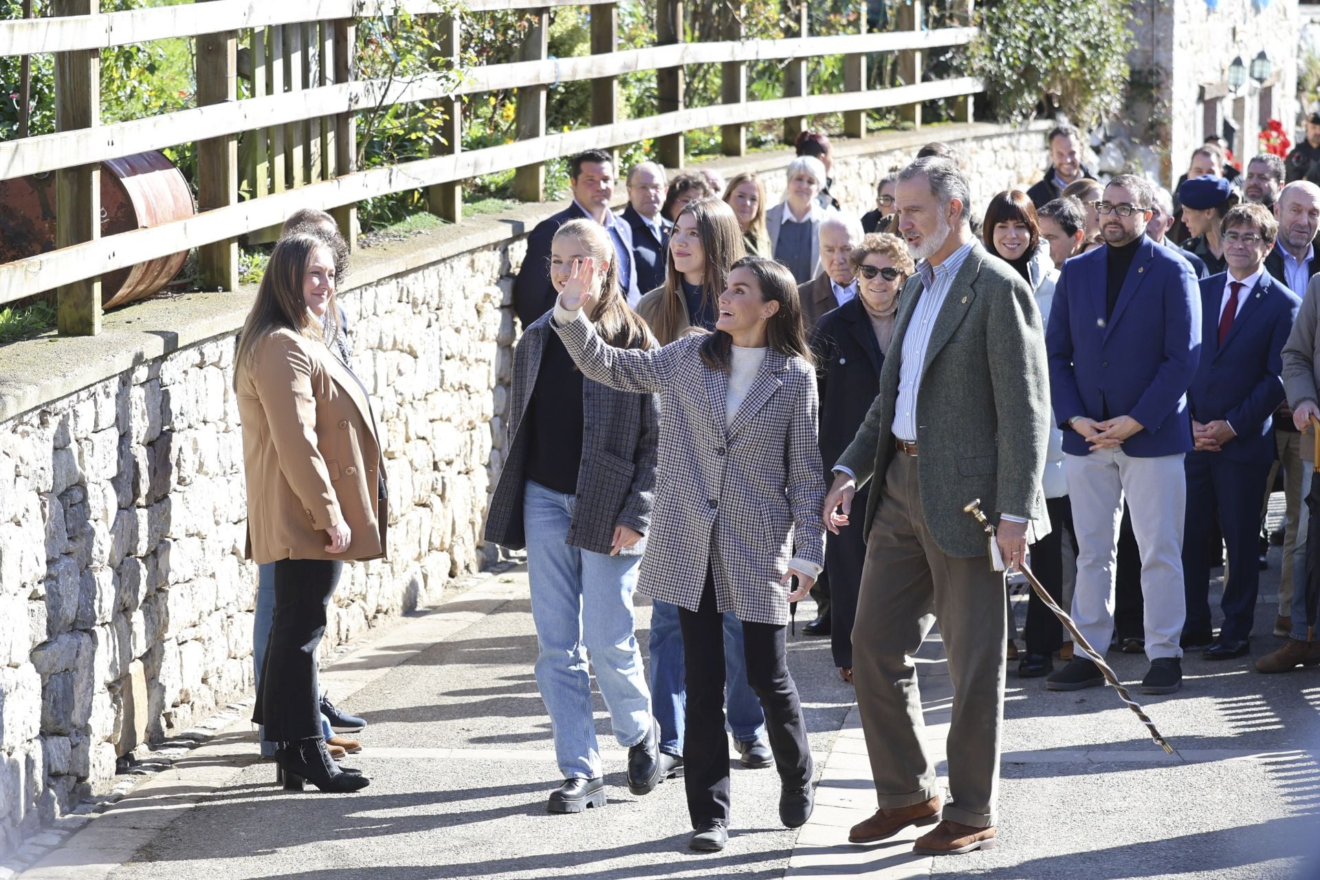 Sotres, pletórico: la visita real al Pueblo Ejemplar de Asturias, en imágenes