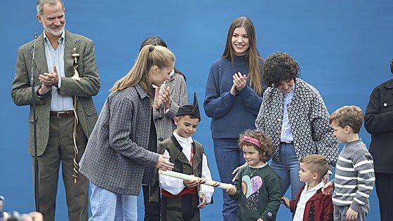 «Sois un ejemplo por vuestra capacidad para cuidar las tradiciones e innovar», ensalza Leonor en Sotres