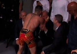 El brutal KO a Max Holloway de Ilia Topuria revoluciona a 'El Matador' y le planta un beso al Rey Emérito para celebrarlo