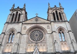 La iglesia de San Lorenzo, en Gijón, reabre tras un cambio de cara