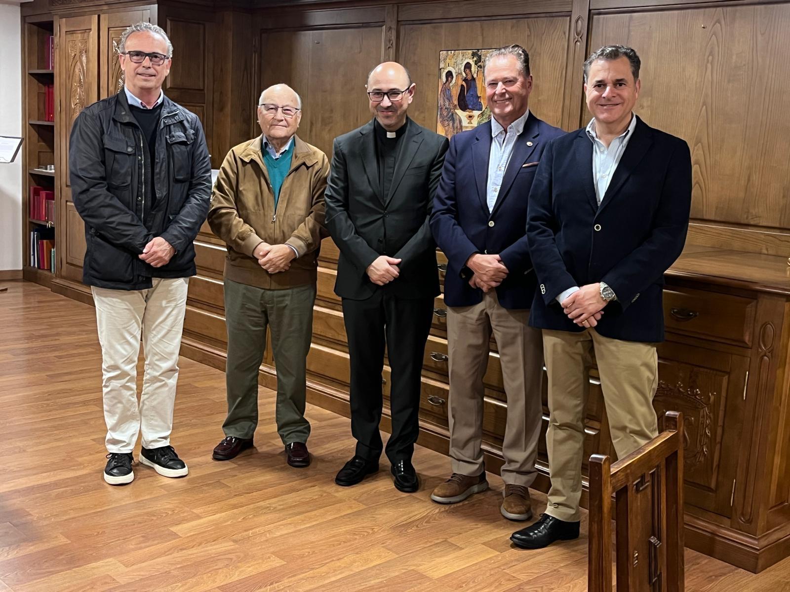 La iglesia de San Lorenzo, en Gijón, reabre tras un cambio de cara