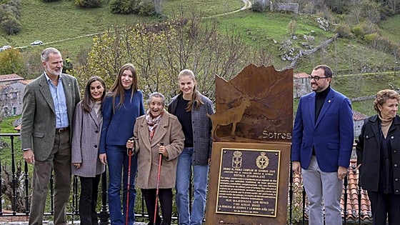 Sotres revela sus secretos a la Familia Real: «Vivir en un pueblo de alta montaña es un desafío constante»