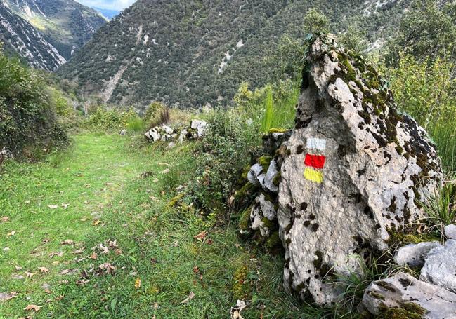 El viernes por la tarde, a partir de las 17 horas, habrá un taller de seguridad básica en senderismo que recorrerá los 3kilómetros de la ruta de Castro