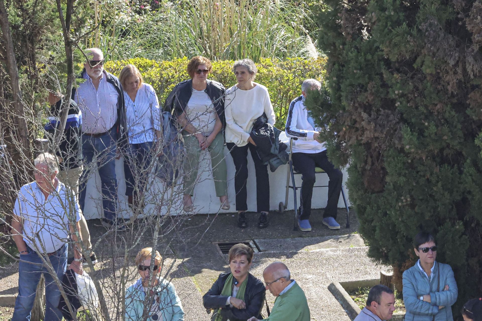 En fotos: Así ha sido la jornada de recuerdo en los cementerios asturianos