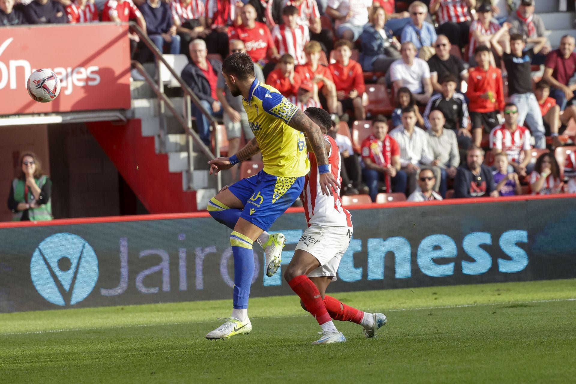 Fotos: Las mejores jugadas del Sporting de Gijón-Cádiz en El Molinón