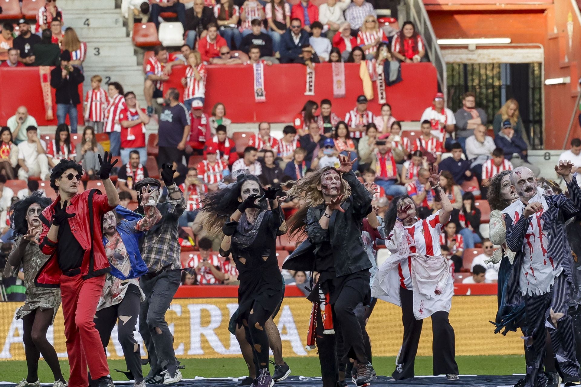 Fotos: Las mejores jugadas del Sporting de Gijón-Cádiz en El Molinón