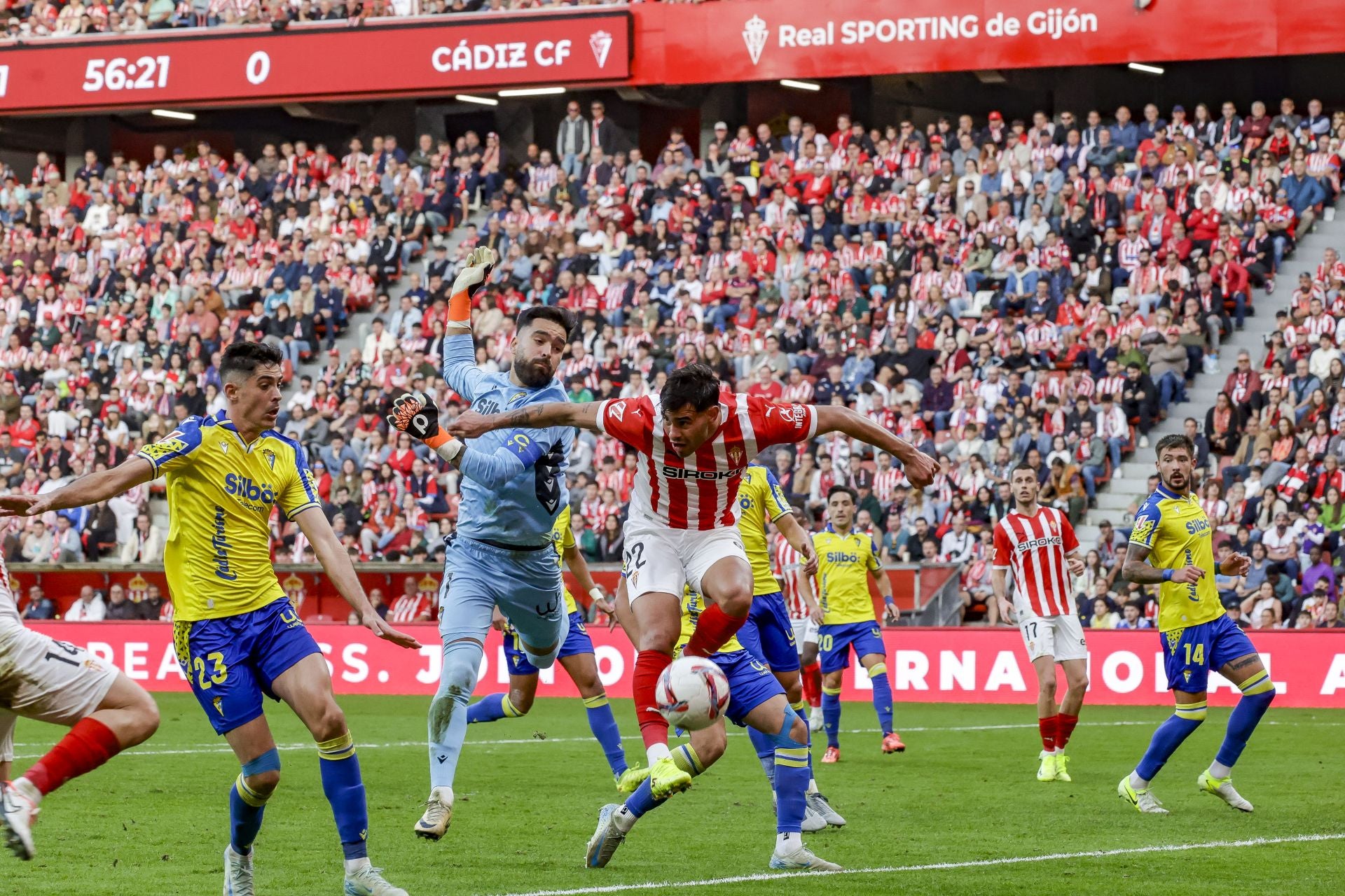 Fotos: Las mejores jugadas del Sporting de Gijón-Cádiz en El Molinón