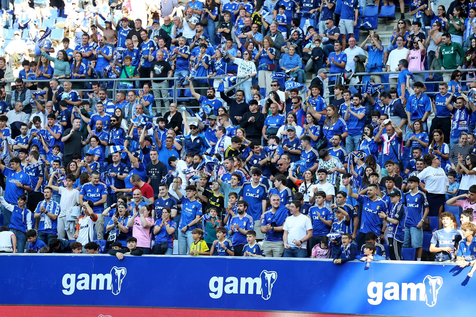 Fotos: Las jugadas del Real Oviedo-Burgos