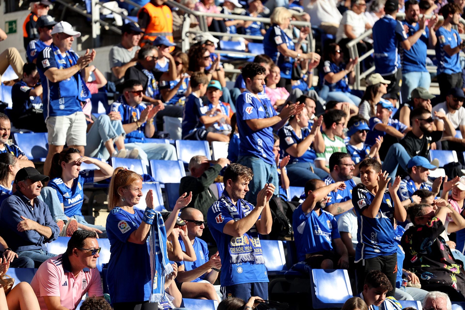 Fotos: Las jugadas del Real Oviedo-Burgos