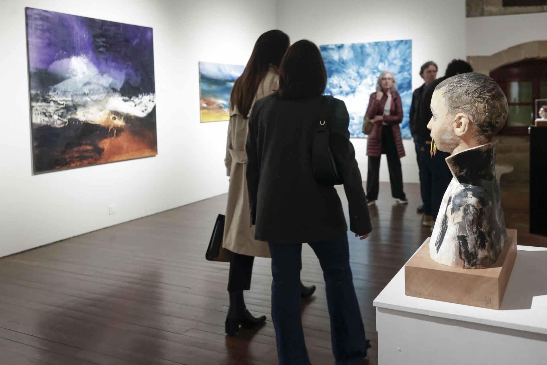 Inauguración de la exposición Entrearte en el palacio de Revillagigedo de Gijón