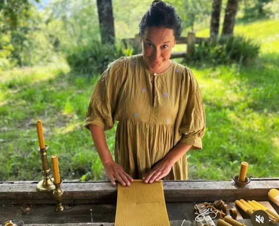 Por la tarde, Isabel Rimada se encargará de impartir un taller de velas naturales en el refugio