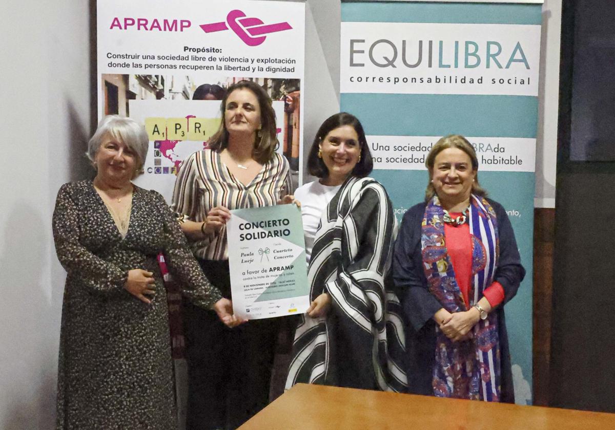 Esther Rodríguez, María Velasco, Paula Lueje y Carmen Casal durante la presentación del concierto solidario que tendrá lugar en el Auditorio Príncipe Felipe de Oviedo.