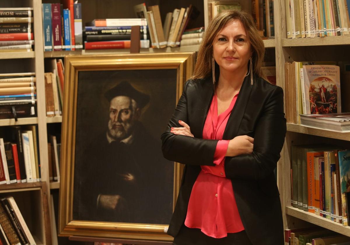 Paula Ablanedo, en la antesala de su taller de restauración.