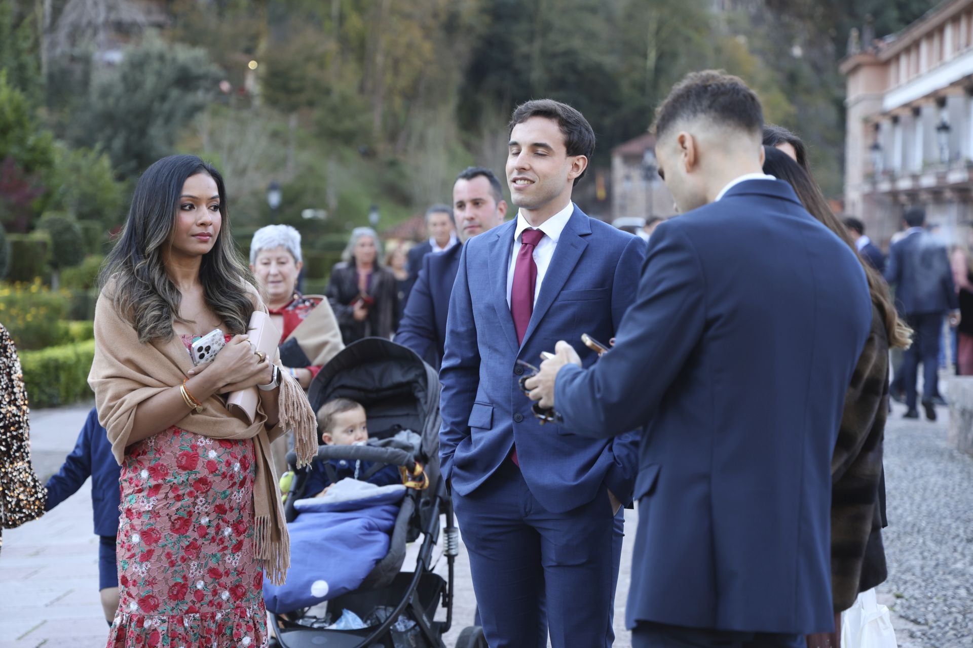 Boda de ensueño en Covadonga: Luz Cano y Alejandro Merino se casan en el Santuario