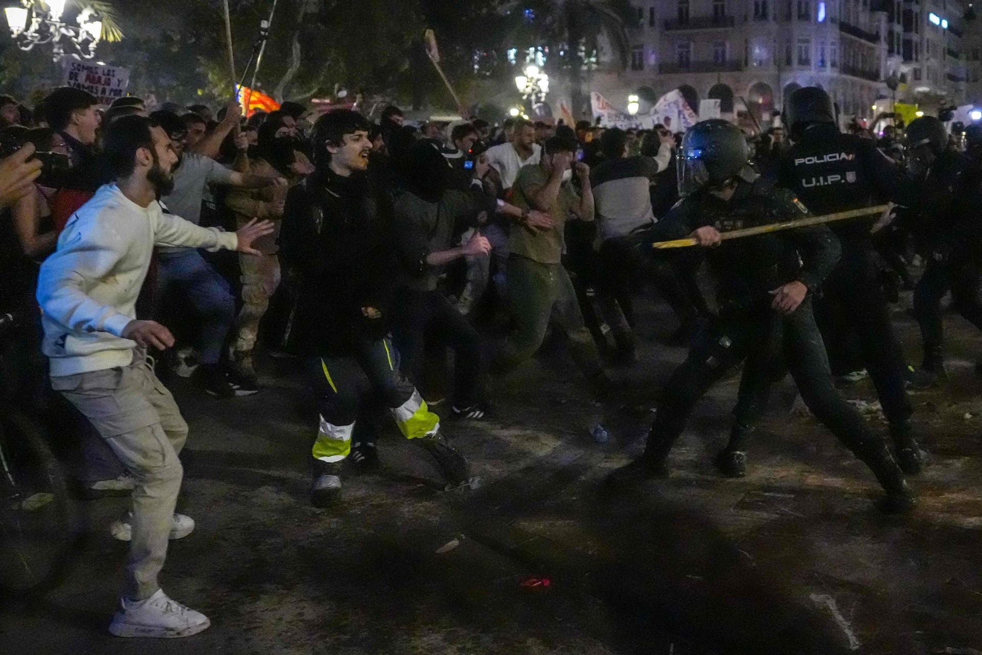 Así ha sido la multitudinaria manifestación en Valencia contra Carlos Mazón