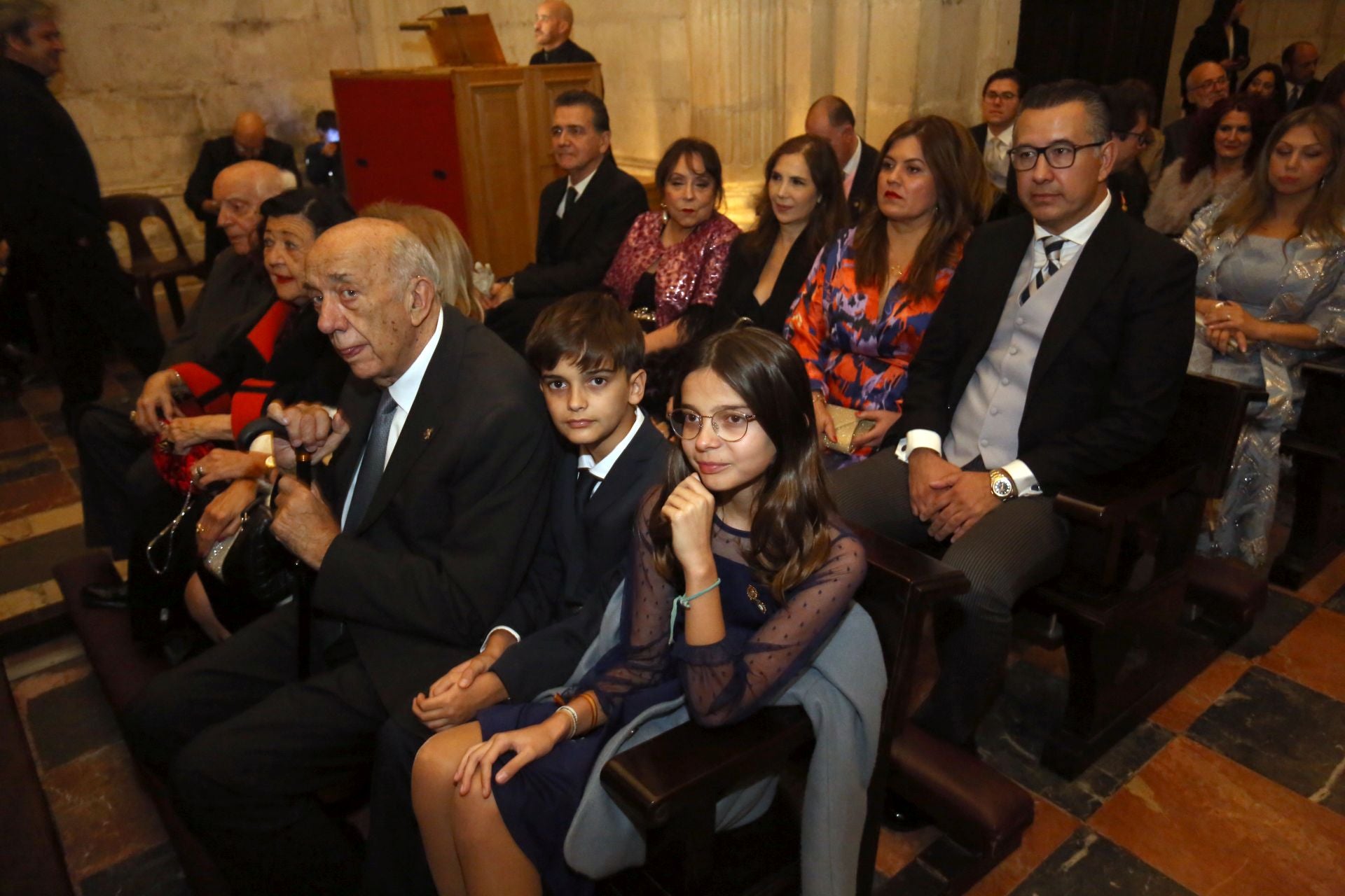 El Real Cuerpo de la Nobleza entrega en Oviedo las medallas a los nuevos Caballeros y Damas