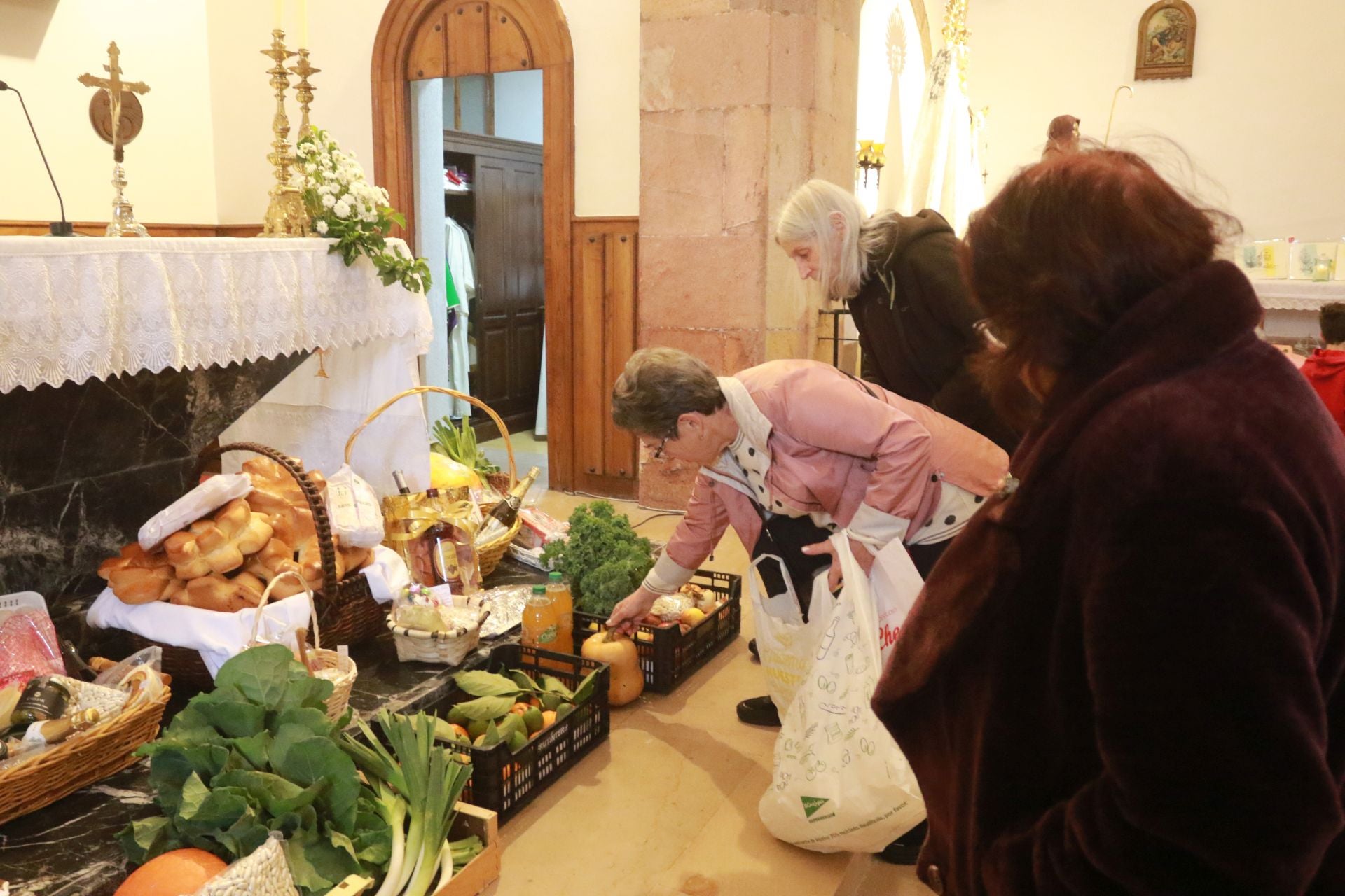 Vega y Veriña celebran sus fiestas