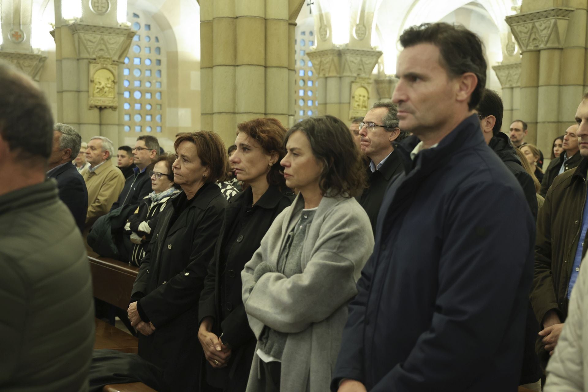 Multitudinario adiós en Gijón al Policía Local Gilberto González