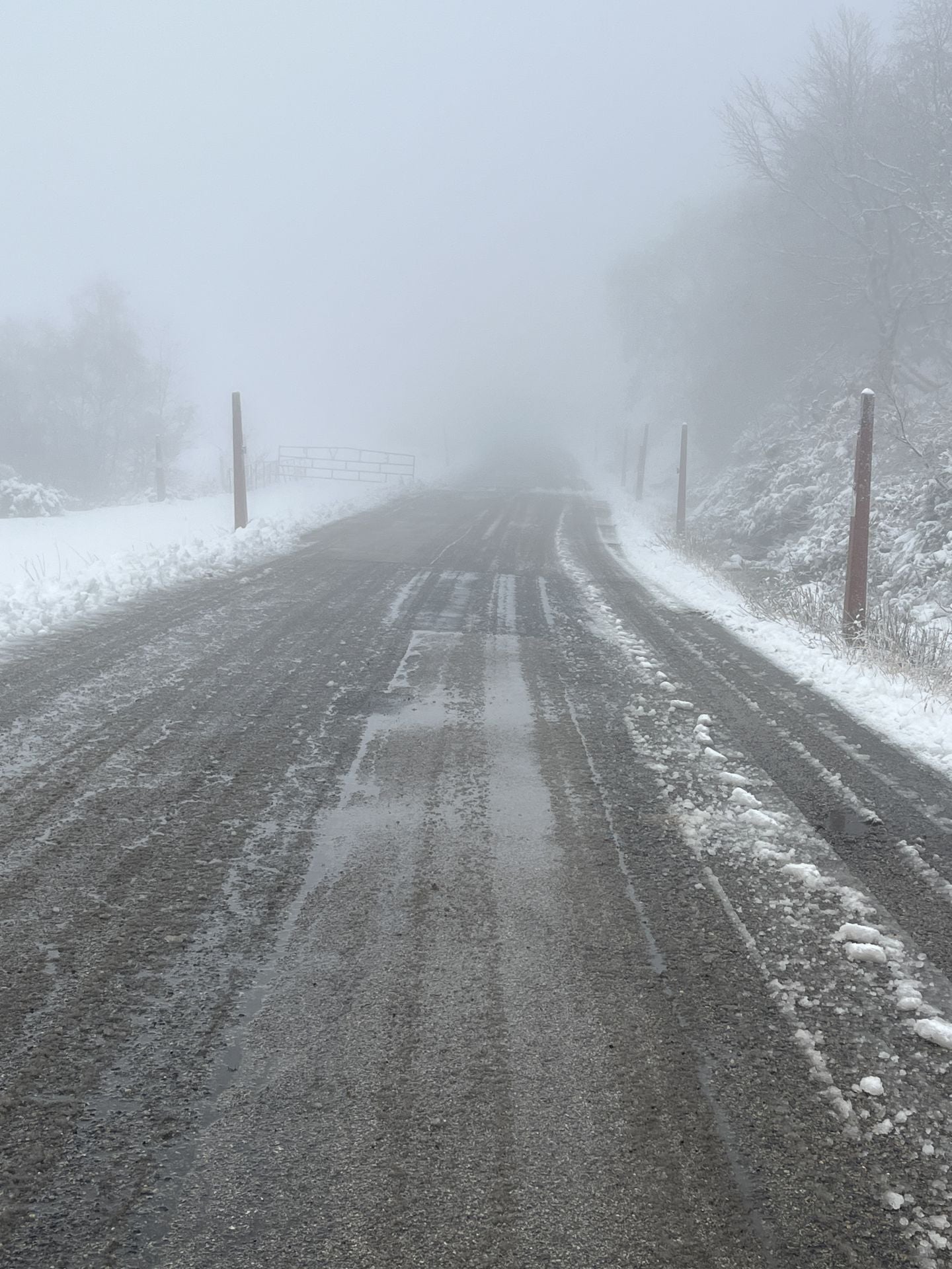 La nieve cubre el puerto de Pajares