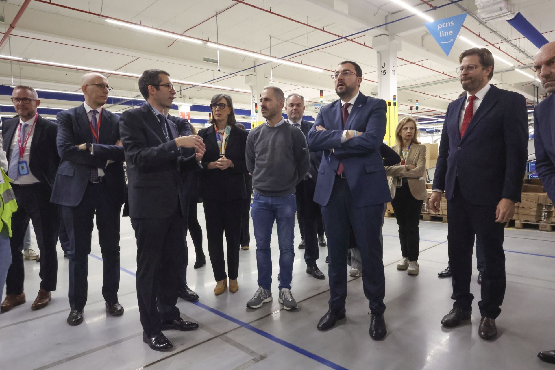 Inauguración oficial del centro logístico Amazon en Siero