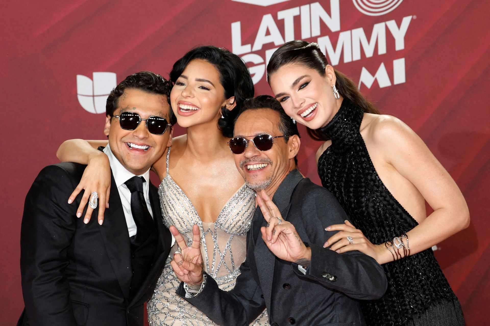 Música y mucho estilo: las mejores imágenes de los Grammy Latinos 2024