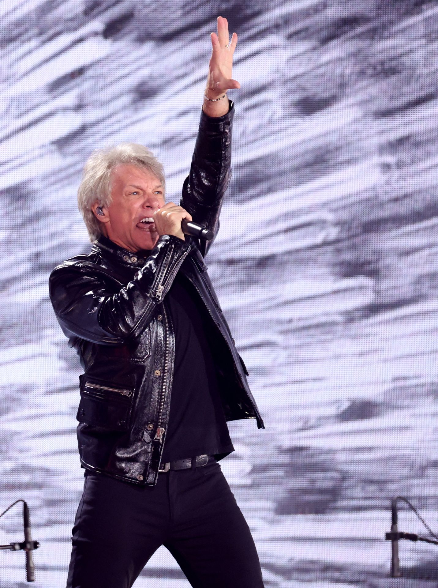 Música y mucho estilo: las mejores imágenes de los Grammy Latinos 2024