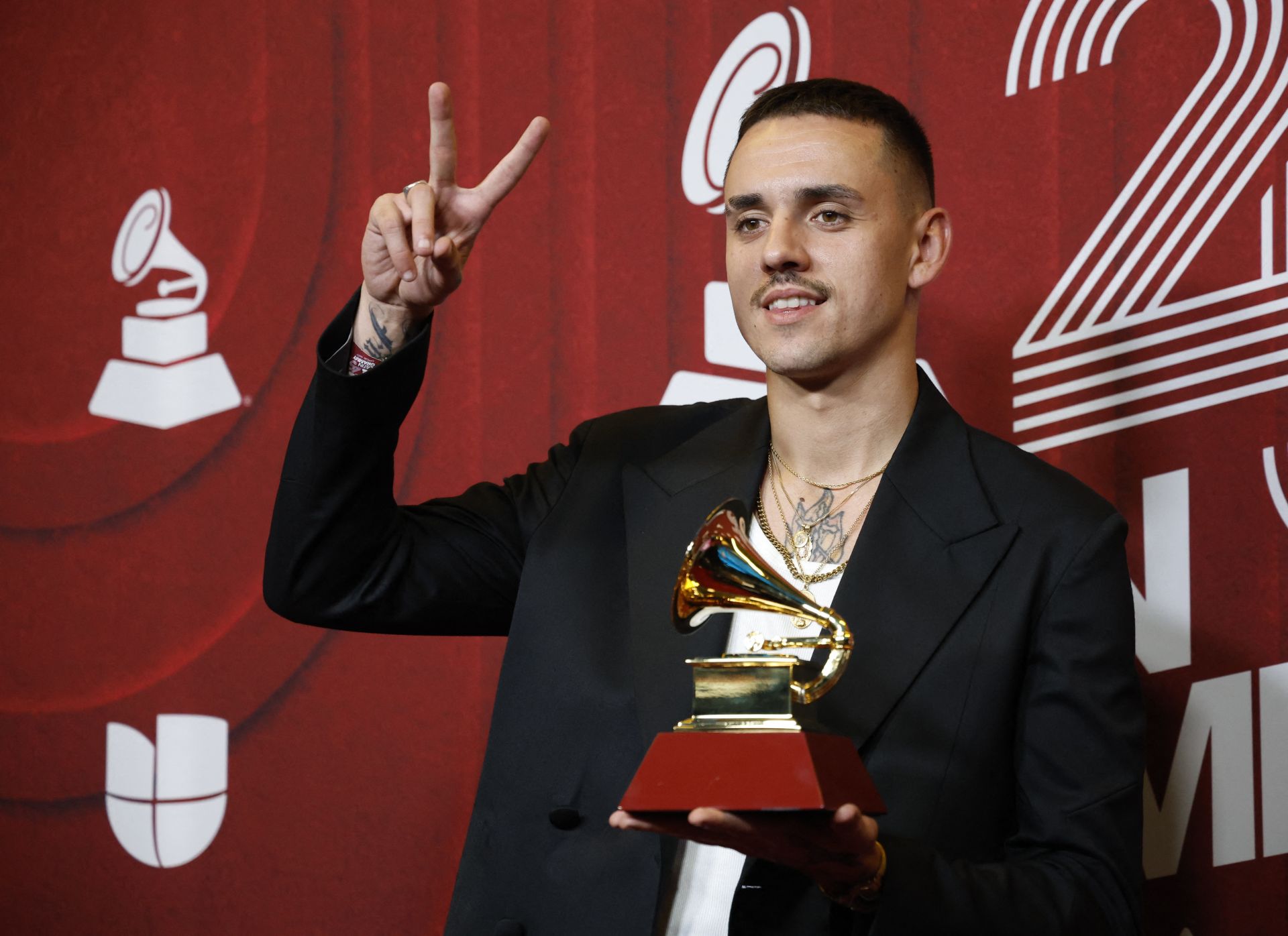 Música y mucho estilo: las mejores imágenes de los Grammy Latinos 2024