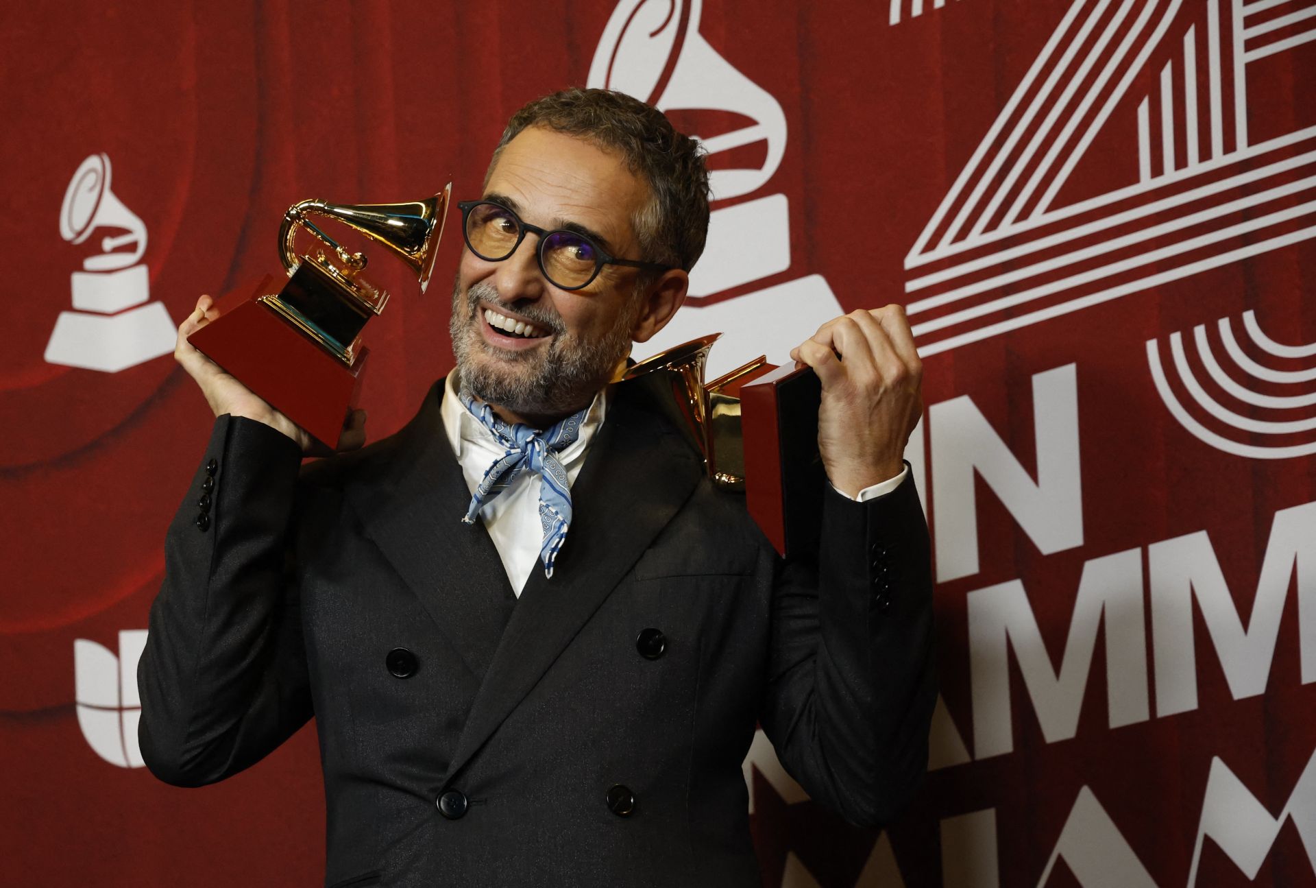 Música y mucho estilo: las mejores imágenes de los Grammy Latinos 2024