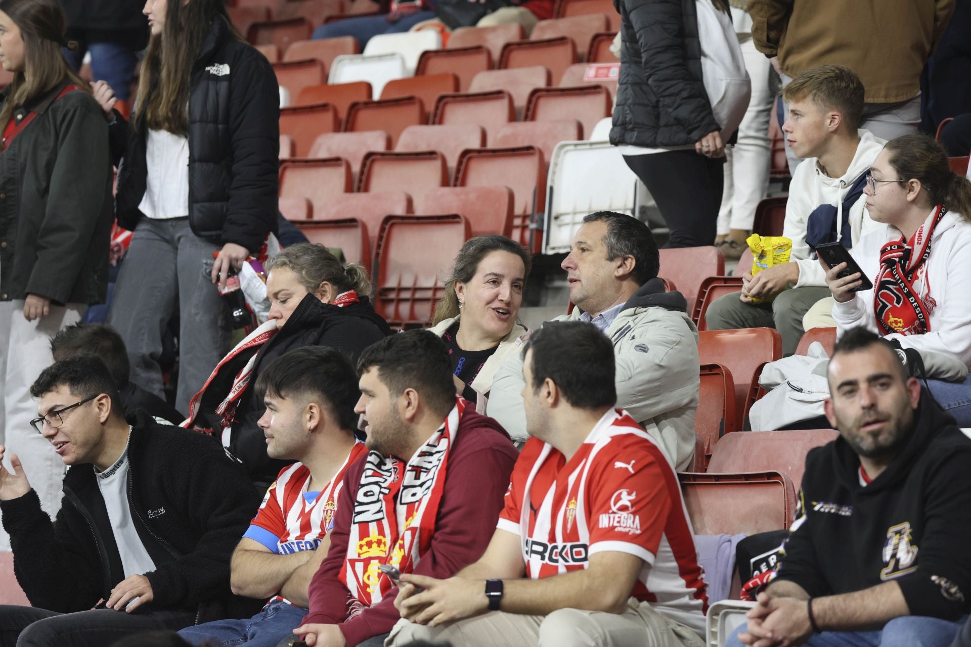 ¿Estuviste en el Sporting de Gijón - Granada? ¡Búscate!