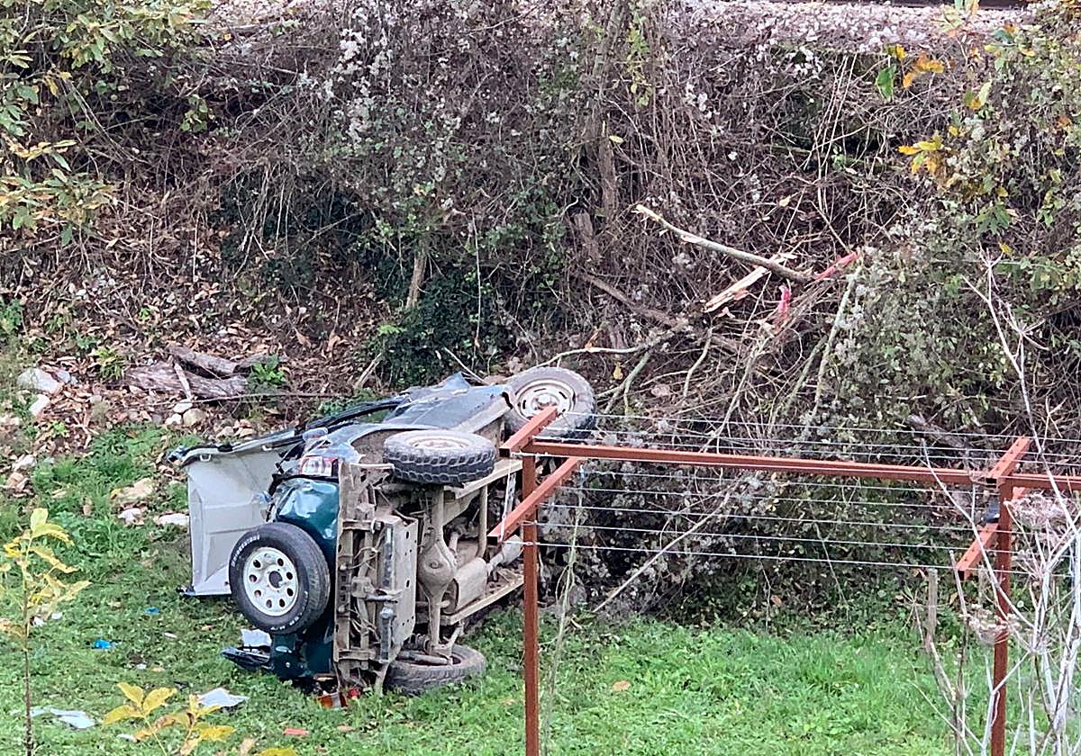 El todoterreno en el que viajaba la fallecida.