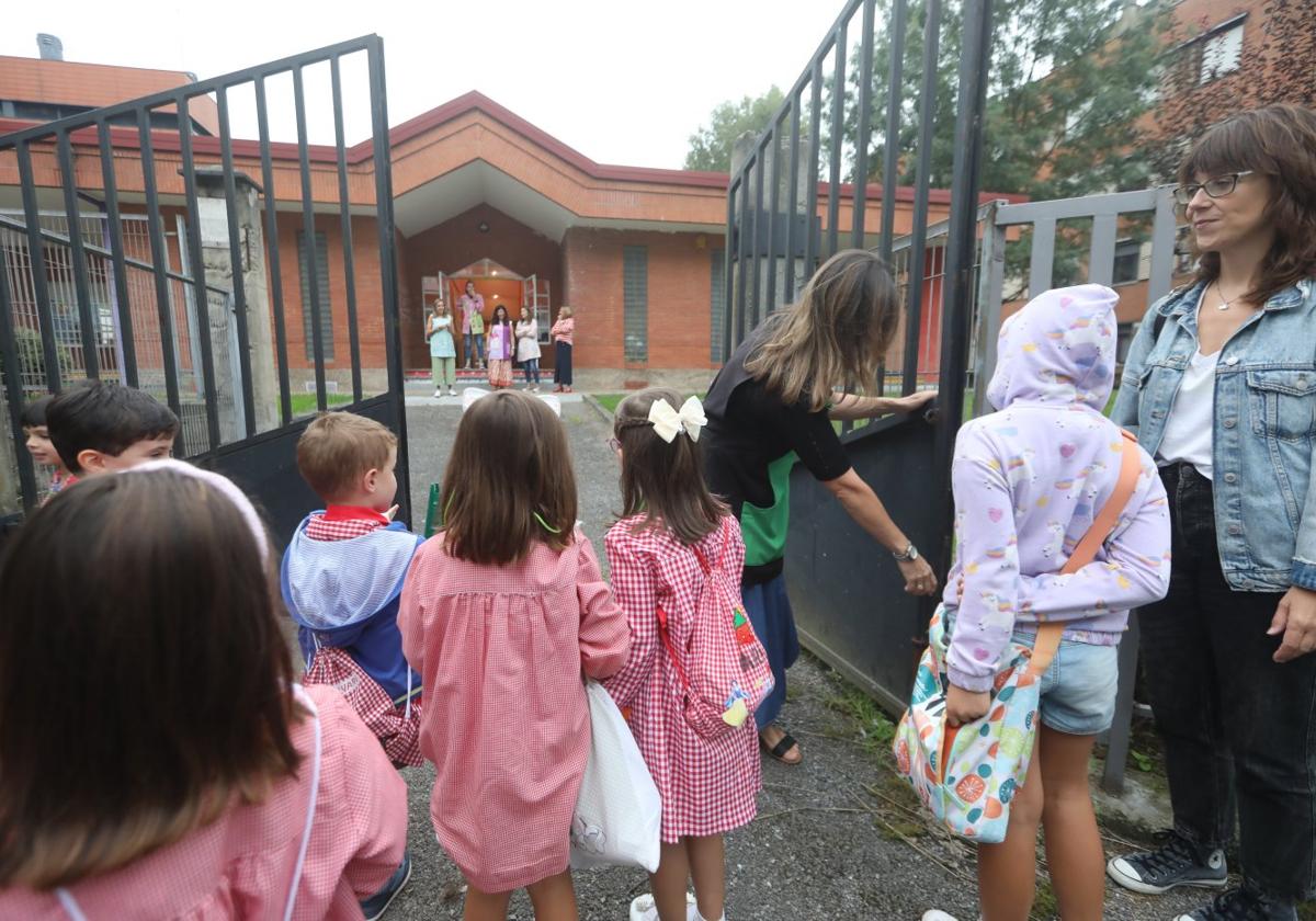 Las obras del CP Palacio Valdés de Avilés llevarán a los niños de 3 y 4 años a «aulas minúsculas»