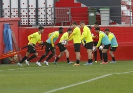 Una sesión de entrenamiento del Sporting de Gijón.