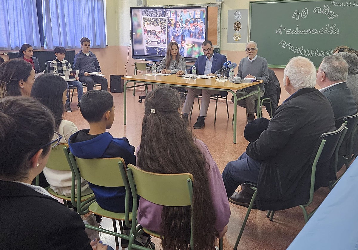 Soledad García, Adrián Barbón y Pedro de Silva.