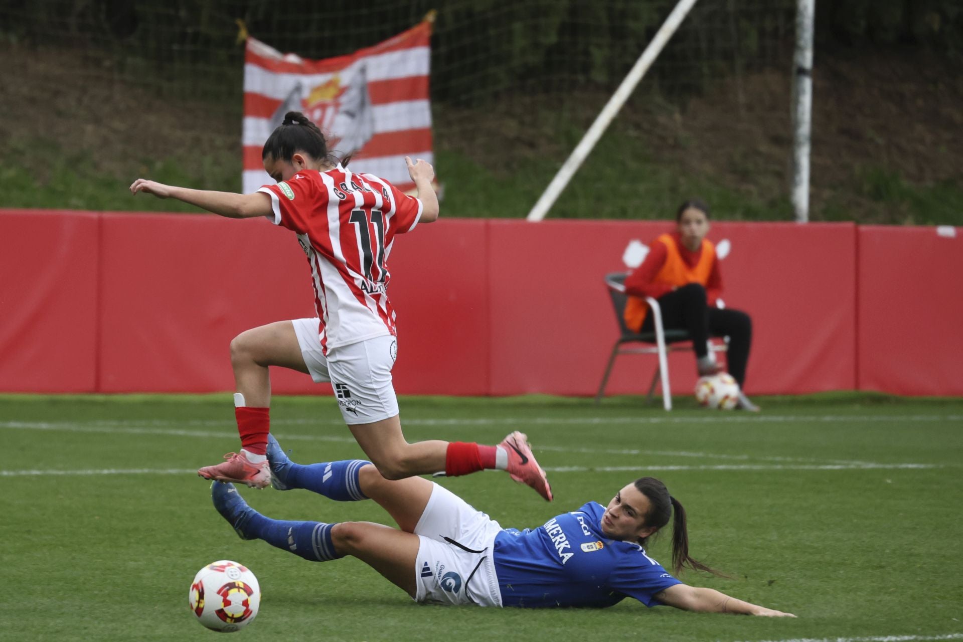 Las mejores imágenes del derbi femenino: Sporting de Gijón 2 - 0 Real Oviedo