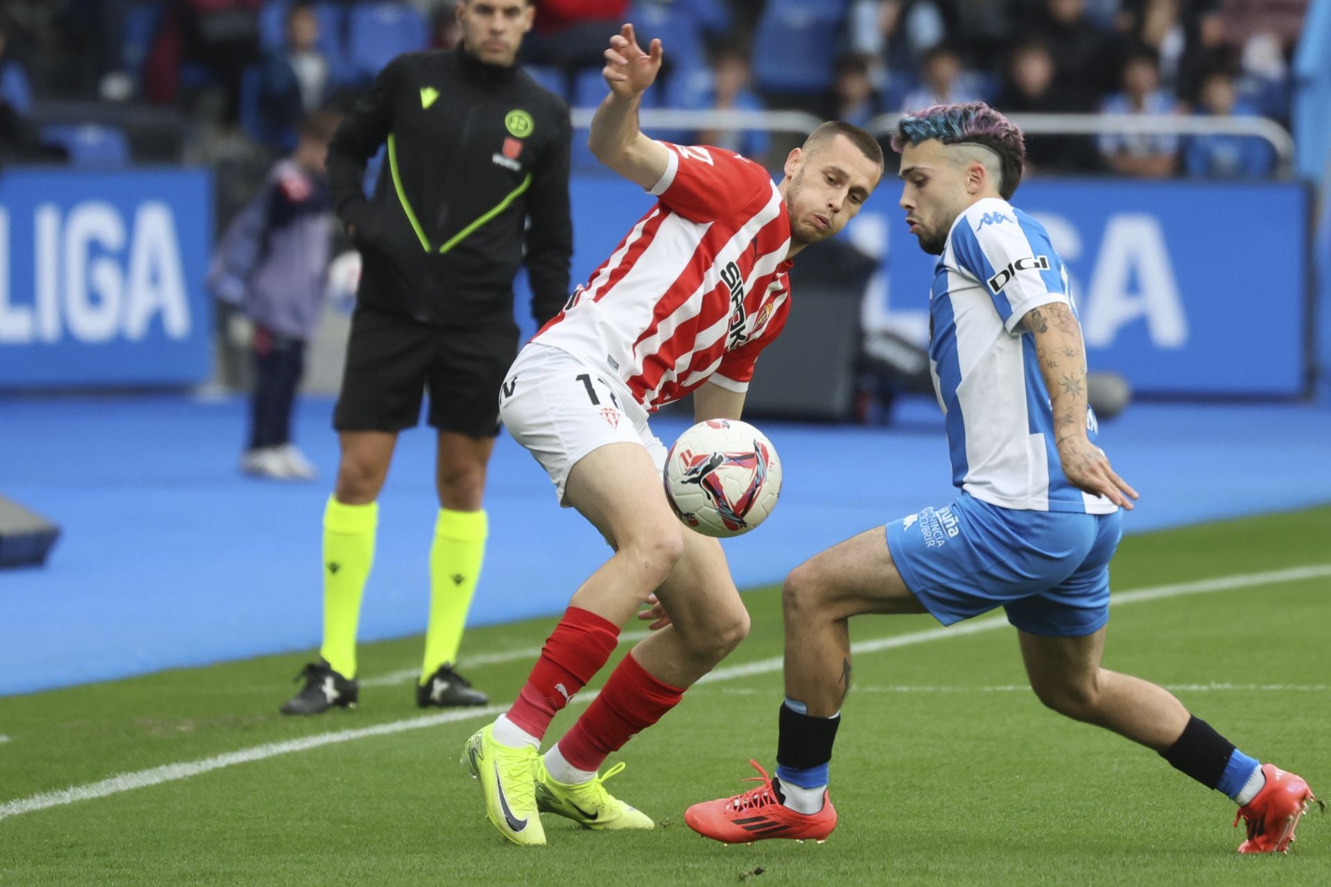 Las mejores imágenes del Deportivo de la Coruña - Sporting de Gijón